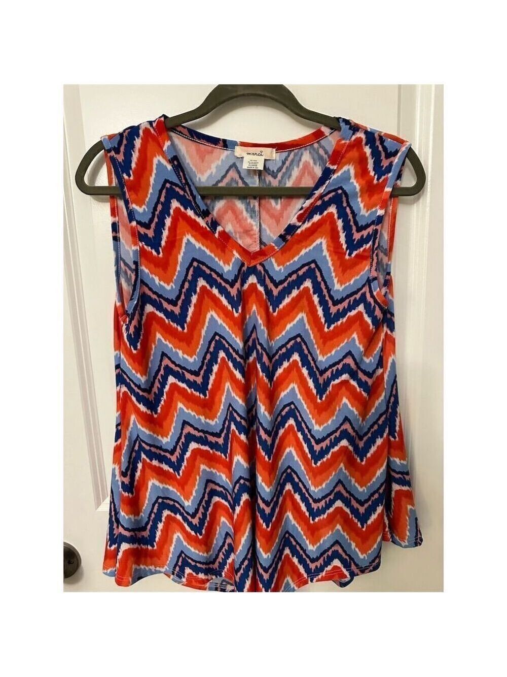 ☘️☘️☘️Marci Women's XL Multicolor Geometric Tank Top V-Neck Sleeveless ☘️☘️☘️